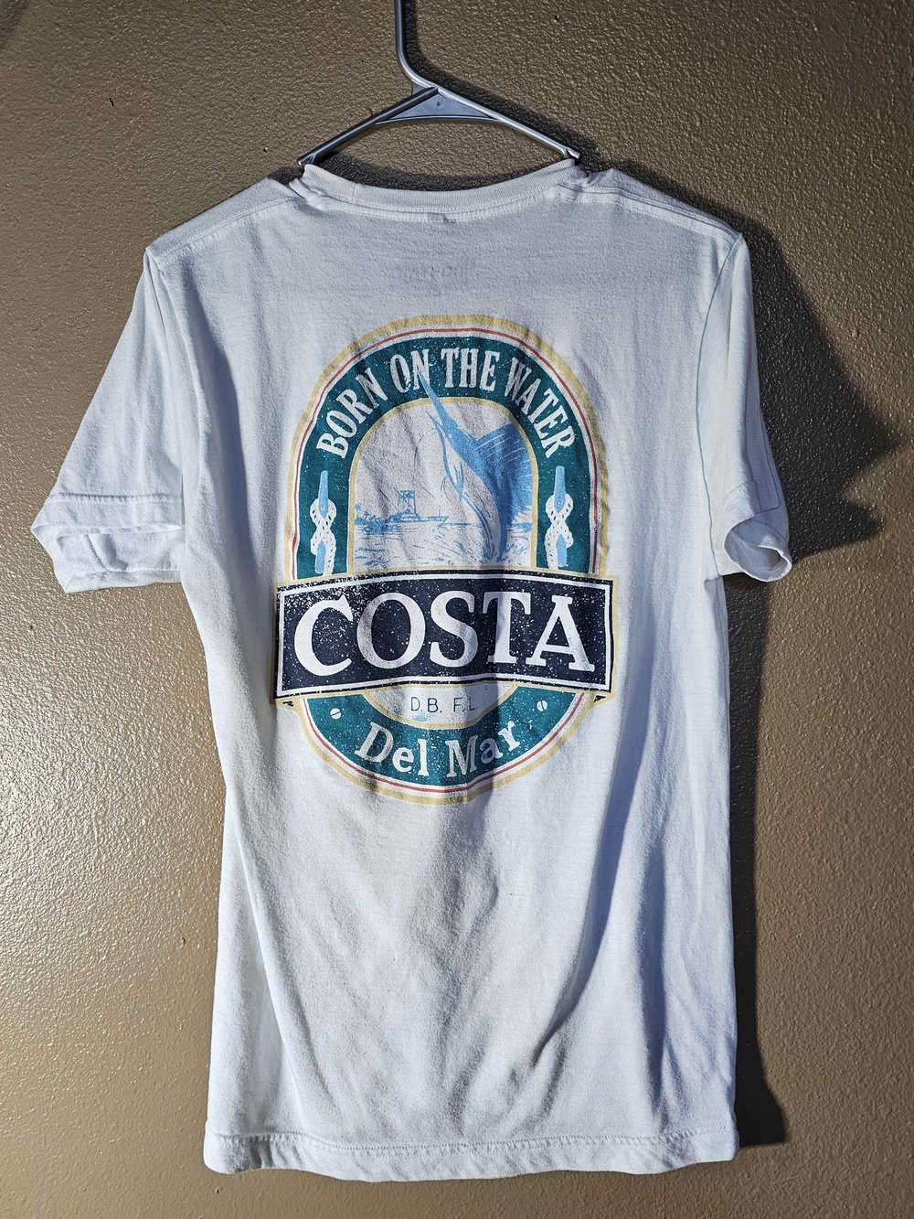 Costa Del Mar Men's T-Shirt Born On The Water Size Medium White